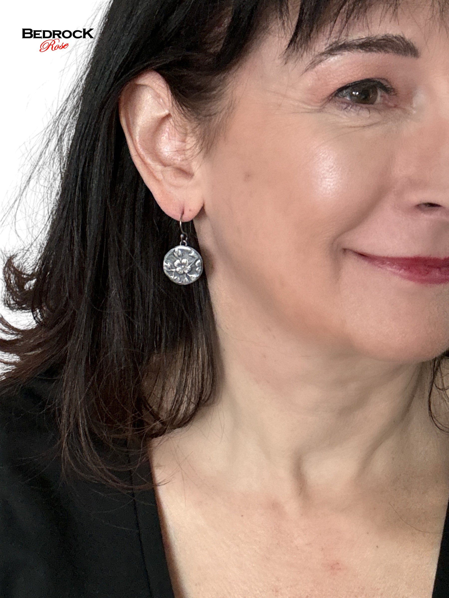 Sterling silver round floral disc dangling earrings, Handmade Jewelry, Flower earrings