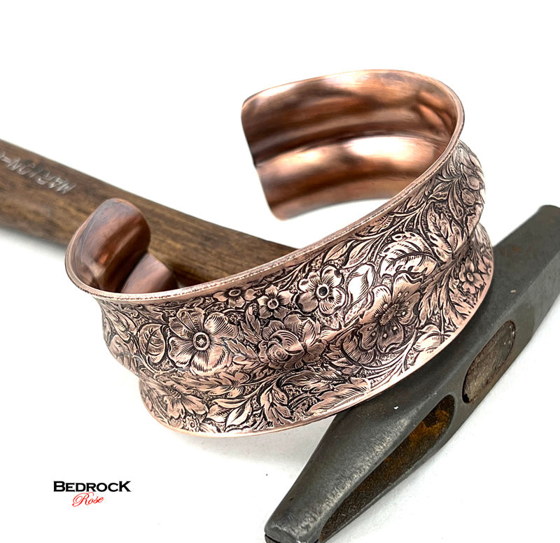 Extra-large floral cuff, double curves copper cuff, gift for her, high polish copper cuff, antimicrobial copper cuff, copper cuff help with arthritis, bold flowers copper bracelet