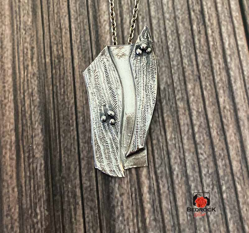 Eye-Catching Fine Silver Pendant Bedrock Rose