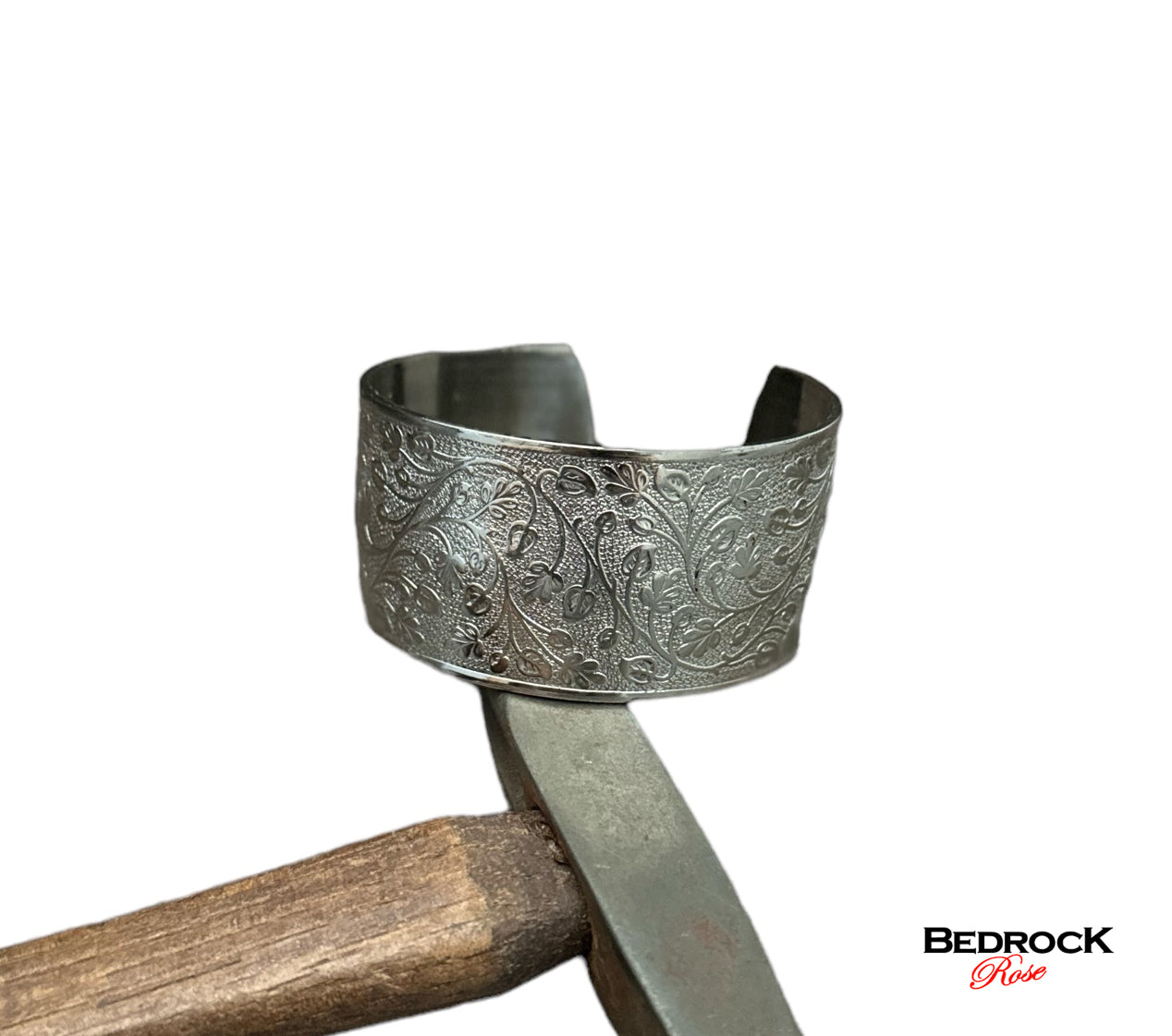 Silver Plated Wide Leafy Vine Cuff, Statement Cuff, Silver-plated Copper Cuff, Stylish Cuff, Birthday gift for her, Unisex Jewelry, Vintage design