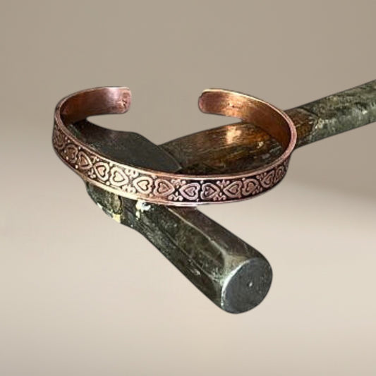 valentines day, valentine, valentine, valentines day gift, gifts for her, gifts for girlfriend,gifts for wife,  anniversary, marriage, love, lovely love, love your wife, promise cuff, copper cuff, copper jewelry, love jewelry, durable, arm cuff, arm band, bracelet, bracelet for girlfriend