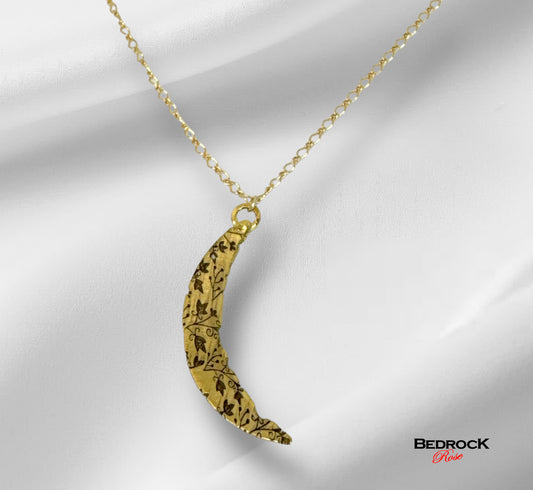 Gold Crescent Necklace | Pendant