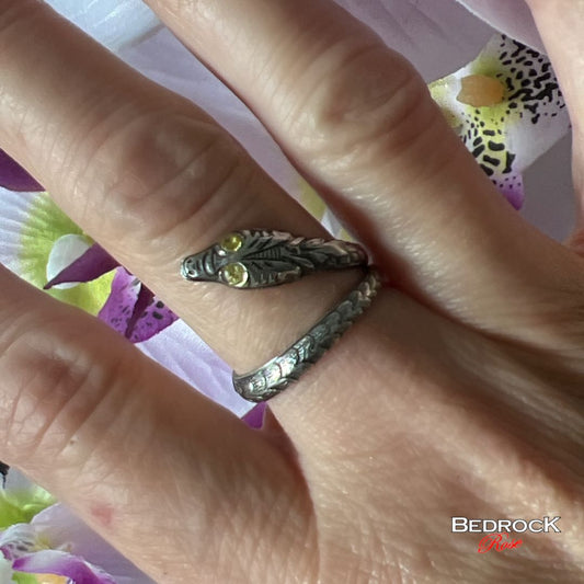 Snake ring, symbolic rings, statement piece, animal-inspired accessory, unique ring designs, serpent jewelry