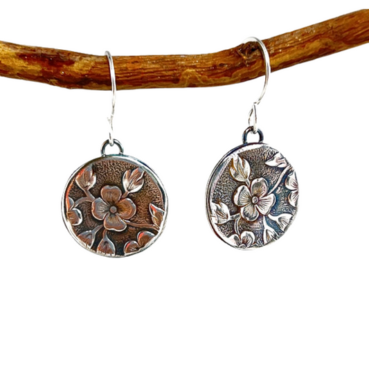 Sterling silver round floral disc dangling earrings, Handmade Jewelry, Flower earrings