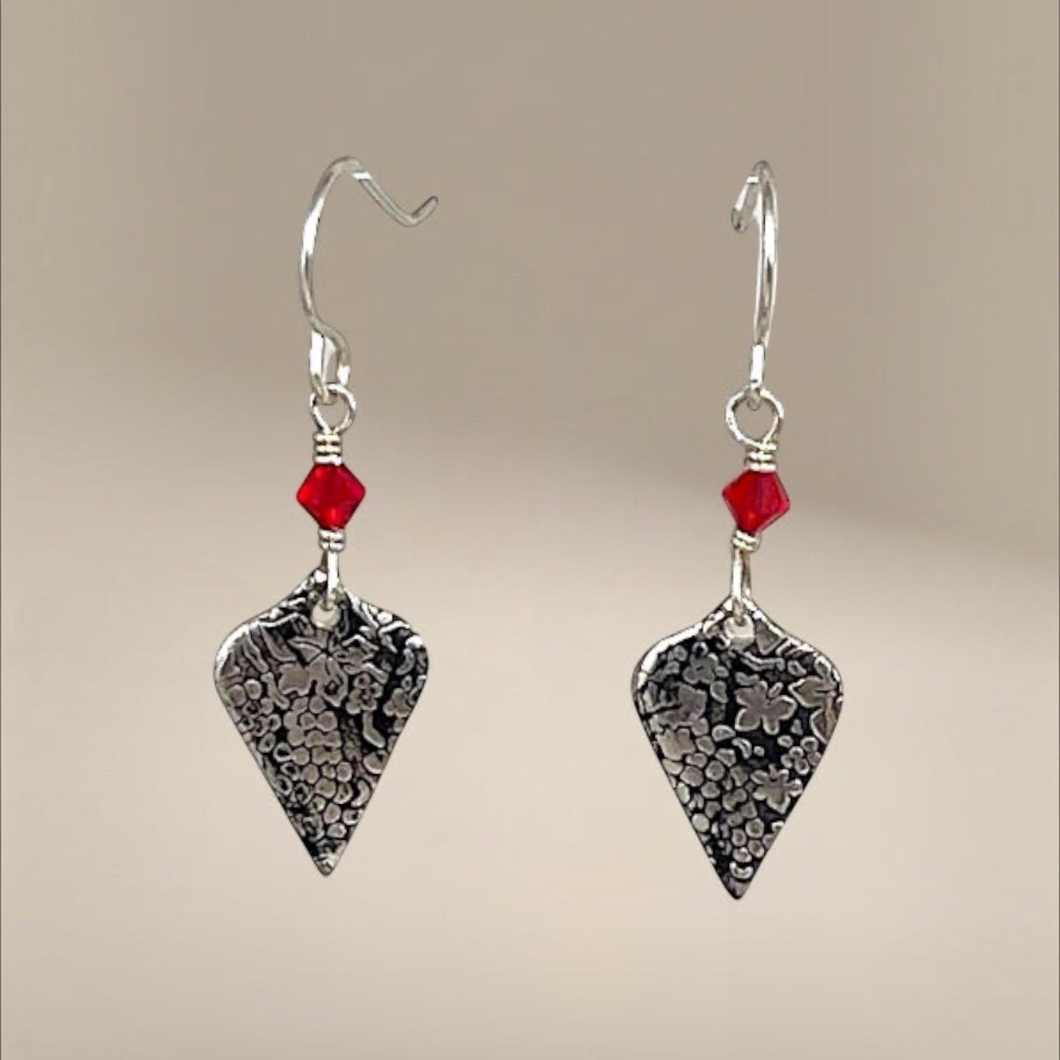 Grape pattern earrings, arabesque dangling earrings, nature-inspired jewelry, whimsical vineyard accessories, handcrafted statement earrings