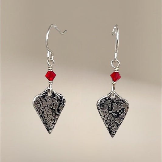 Grape pattern earrings, arabesque dangling earrings, nature-inspired jewelry, whimsical vineyard accessories, handcrafted statement earrings