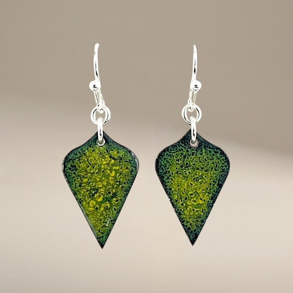 Bedrock Rose green and yellow speckled Arabesque dangling earrings with silver hooks.