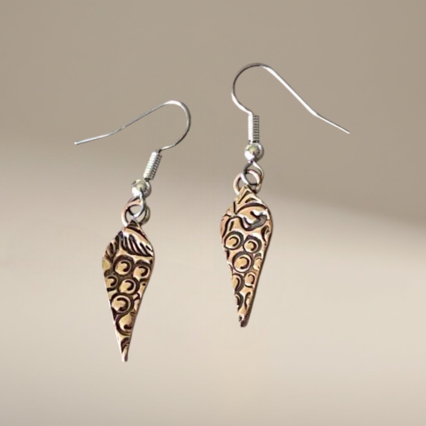 Arabesque Grapevine Dangling Earrings Bedrock Rose, Rose gold-hue, Wine-inspired, nature-inspired jewelry