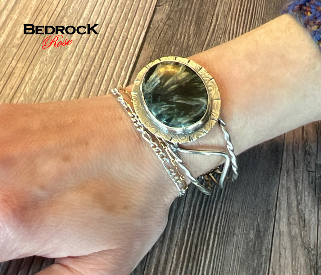 Seraphinite Sterling Silver cuff, High energy Seraphinite Jewelry, Gemstone bracelet, Green Stone Cuff, Gift for Her, Healing Stone Cuff