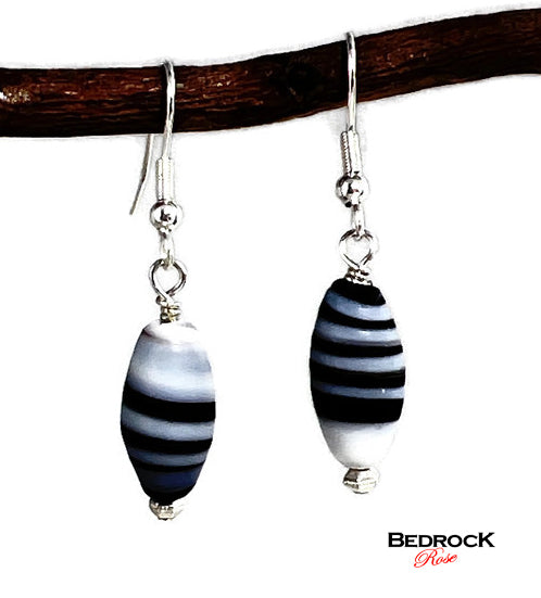 Black and white swirl glass beads dangling earrings