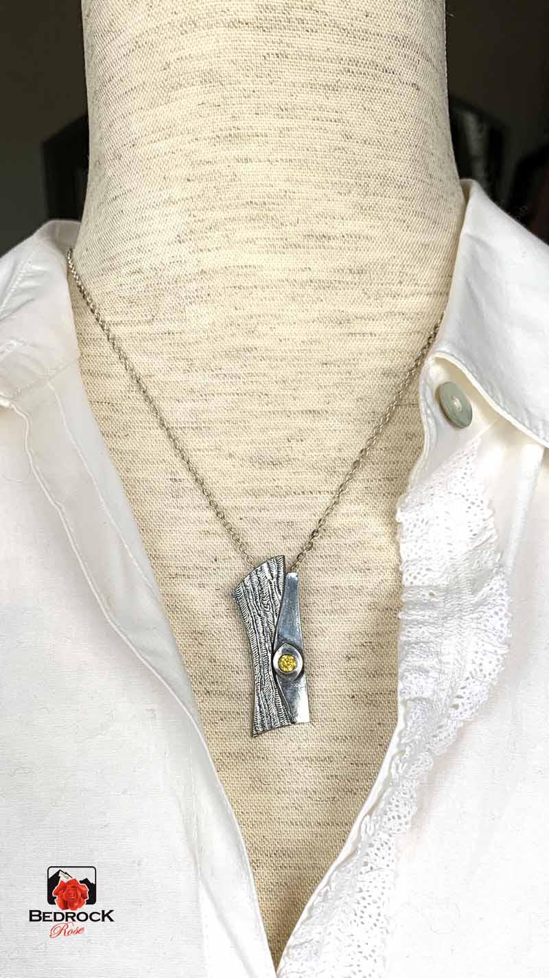 Chic Handcrafted Fine Silver Pendant Bedrock Rose
