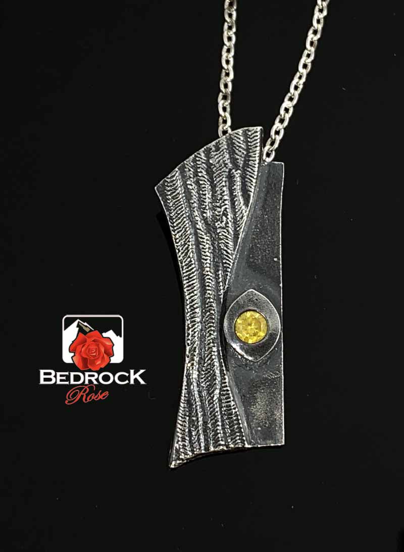 Chic Handcrafted Fine Silver Pendant Bedrock Rose