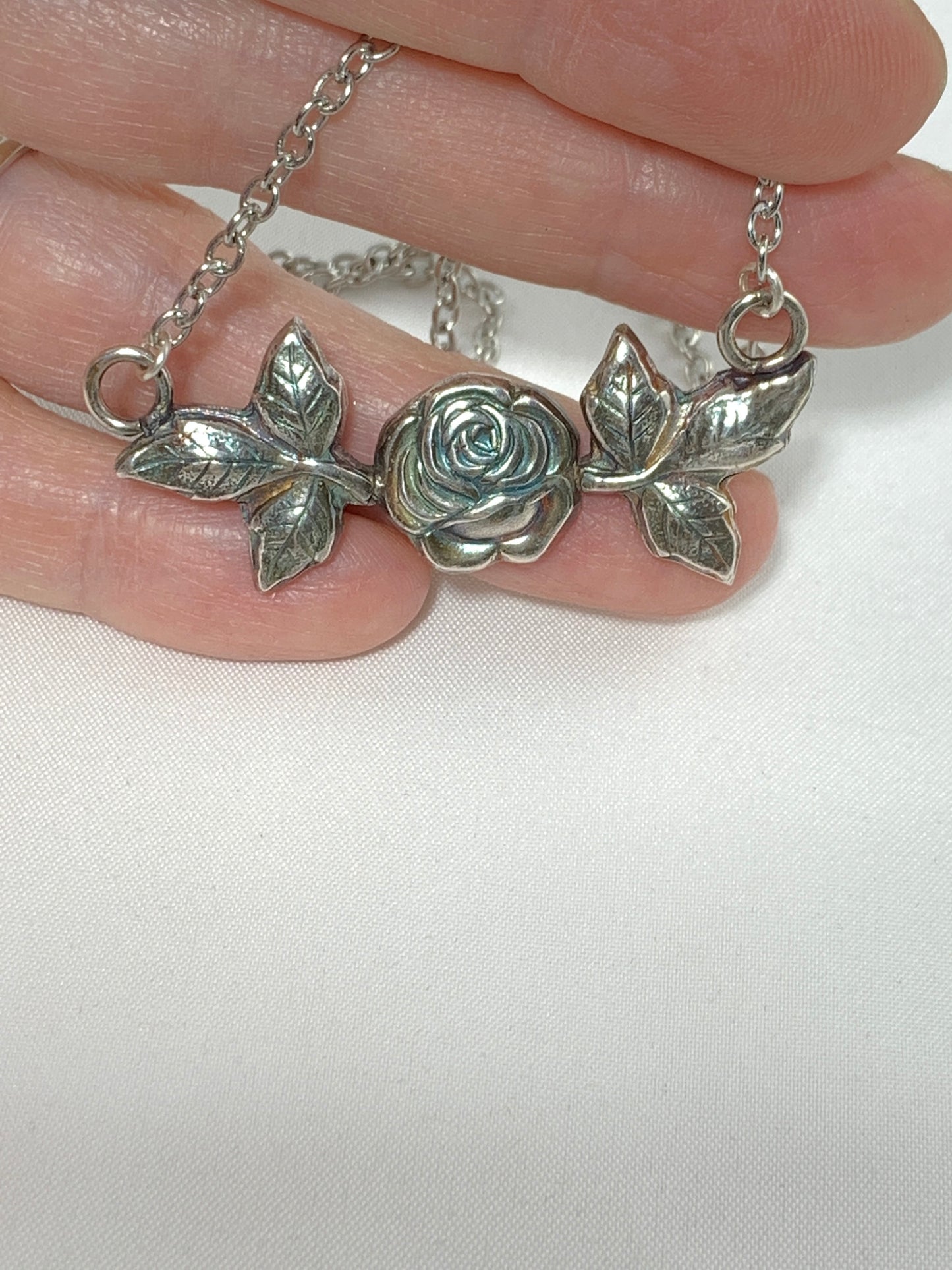 Captivating Silver Rose Pendant Bedrock Rose